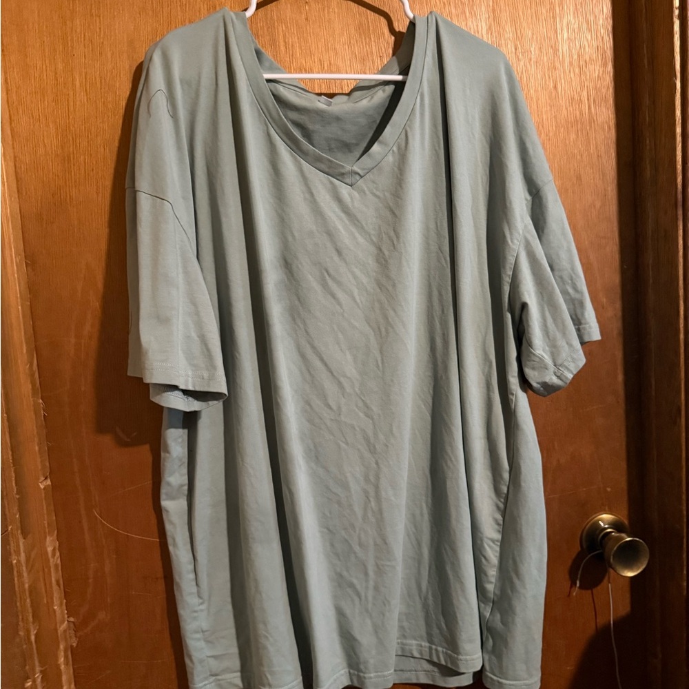 Green Short Sleeve V-Neck Tee Relaxed Fit
